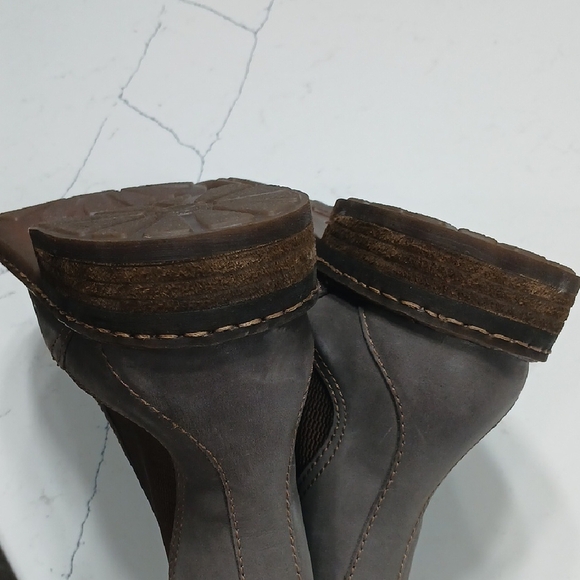 Men's Gray Chelsea Boots - Picture 7 of 7